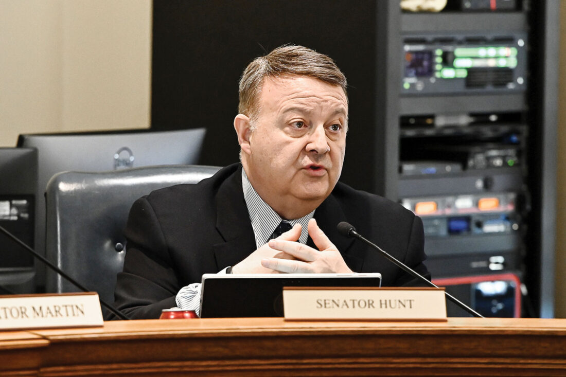 West Virginia Watchdogs Hanna, Hunt on campaign trail for state